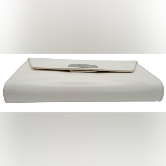 Christian LOUBOUTIN White Patent Leather Vero Dodat Clutch Shoulder Handbag - Picture 6 of 13